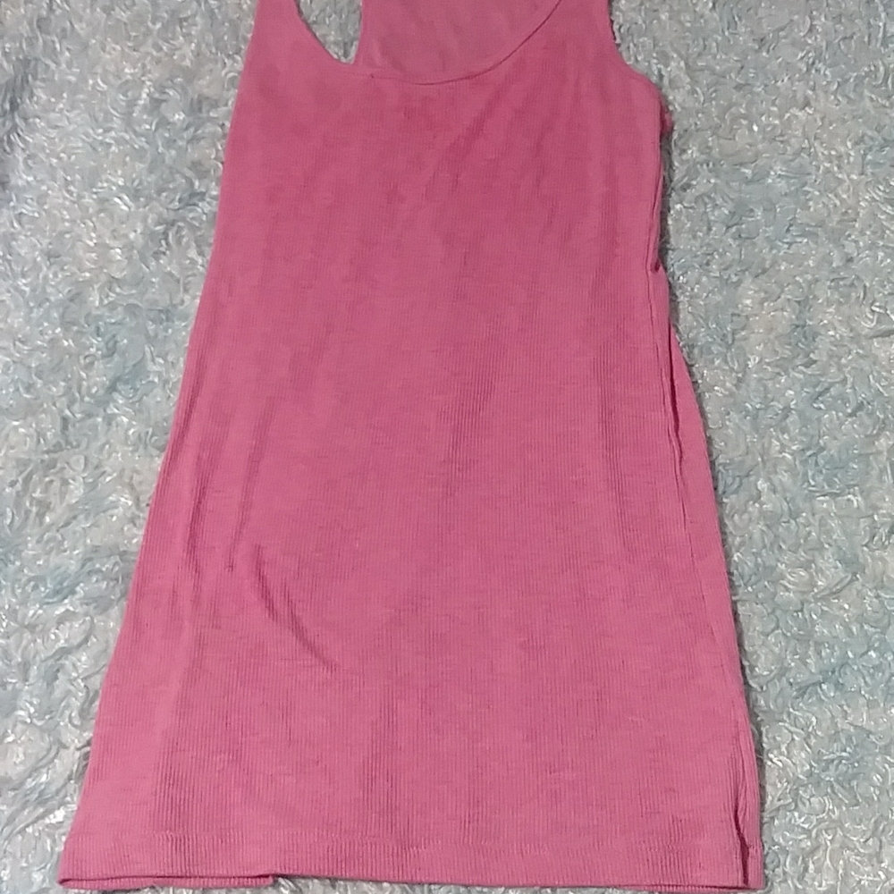 Medium tank top